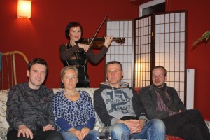 Das Lese-Ensemble im Café Salon Chocolat am 14. April 2012